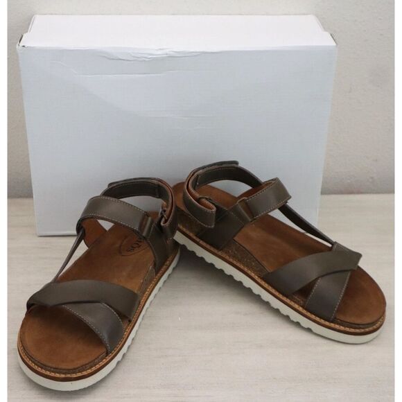 Taos 8372 Women's EUR 37 US 6-6.5 Olive Green Sideways Leather Sandals - Picture 1 of 16